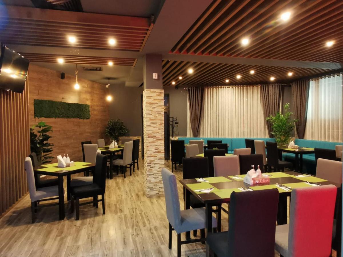 Casa Burduhos Hotel Câmpulung Moldovenesc Eksteriør billede